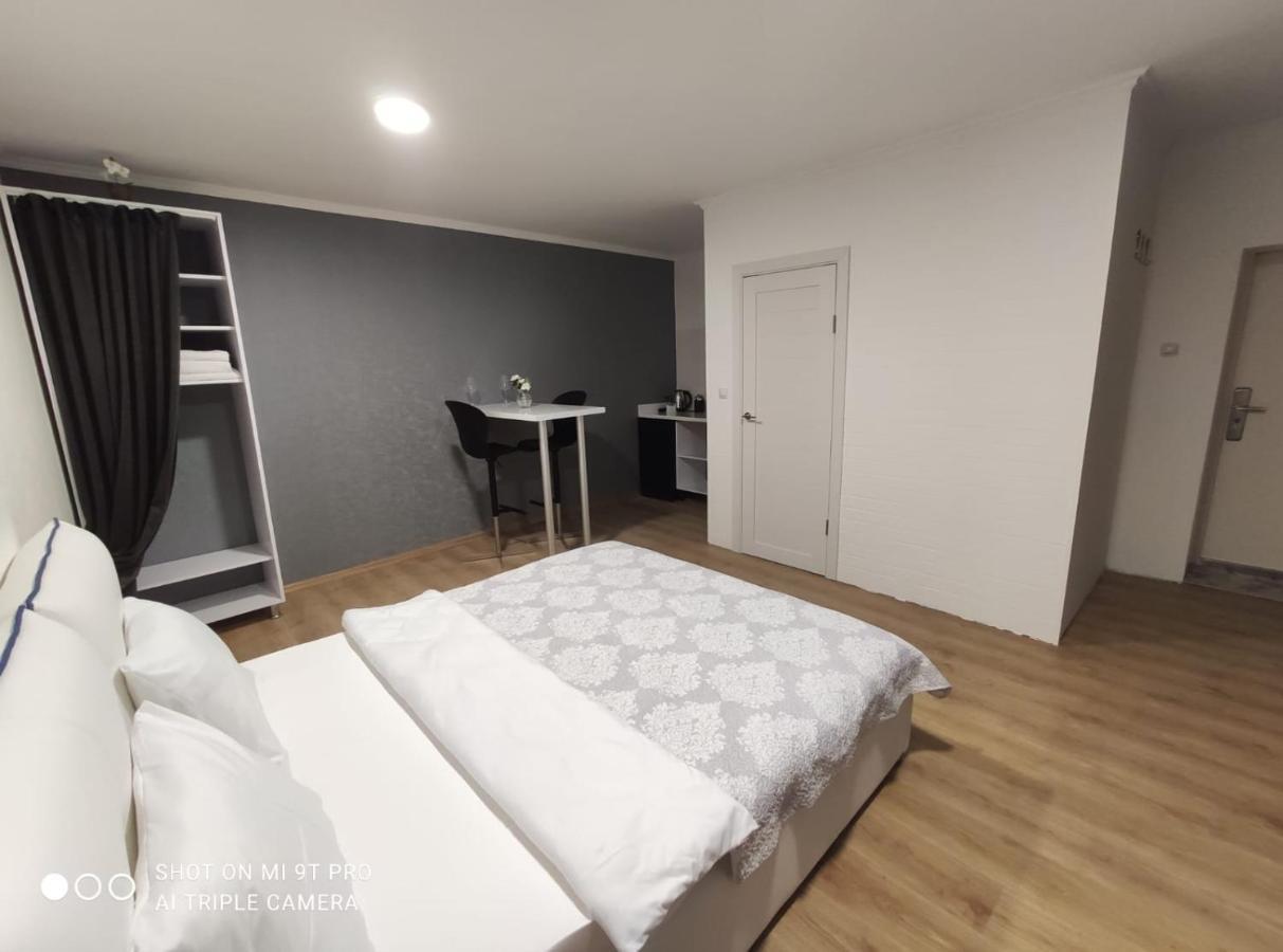 Studio In The Center Apartman Kisinyov Kültér fotó